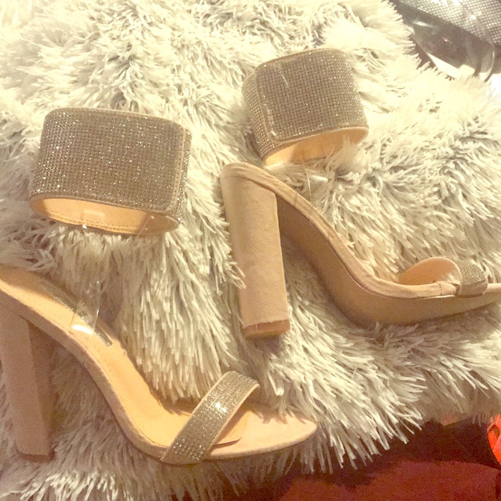 Beautiful rhinestone strappy open toe sandals